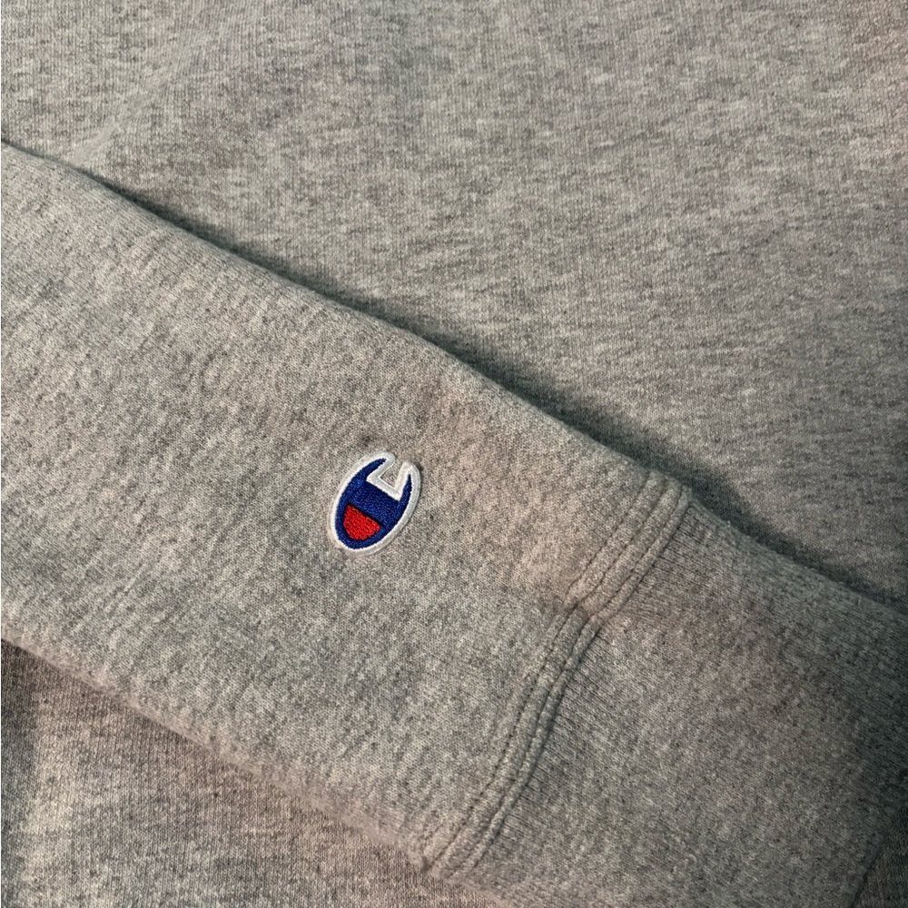 Champion Men's Crewneck Gray Sweater